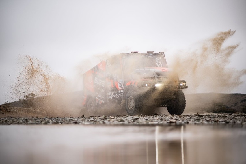 Darek Rodewald wygrał Rajd Dakar 2023. Startował z...