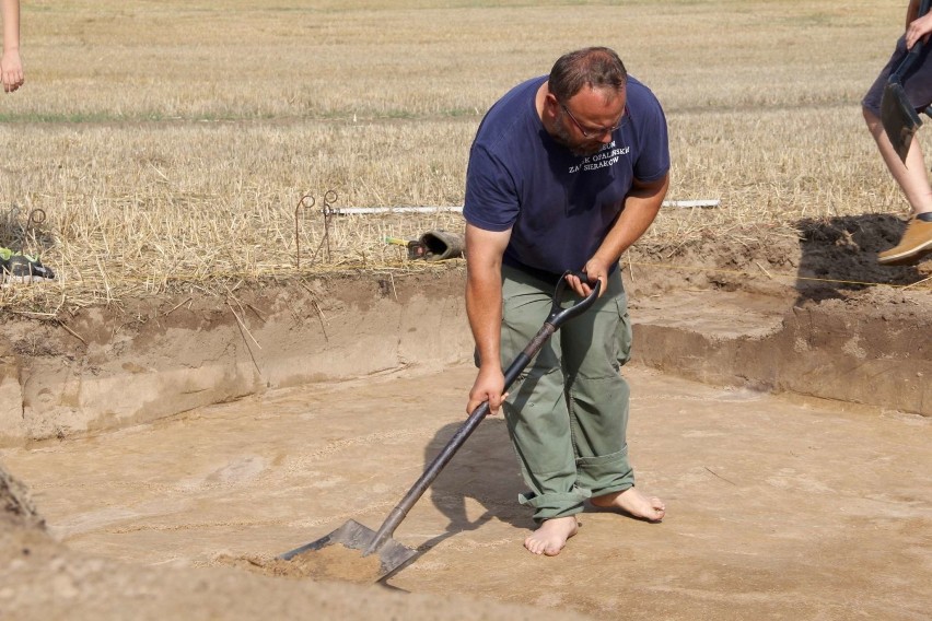 Archeologom pracującym w Kobylarni koło Sierakowa udało się...