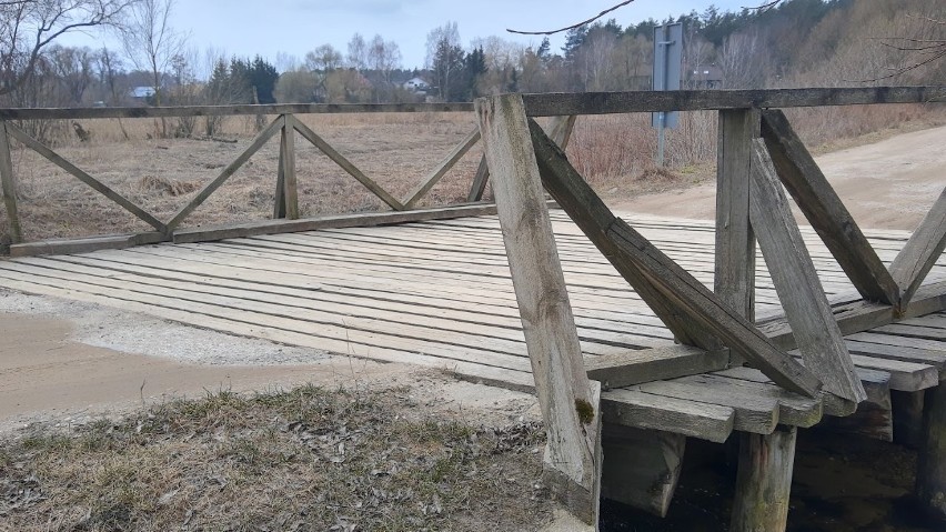 Choroszcz. Mostek w Krupnikach od 26 marca zamknięty dla samochodów. Na zawsze (zdjęcia)