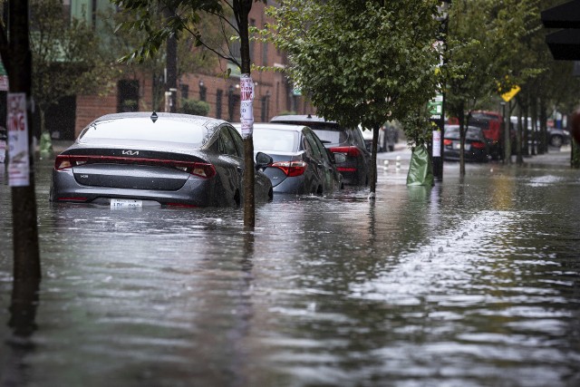 W Nowym Jorku w ciągu zaledwie trzech godzin odnotowano sumę opadów równą miesięcznej normie