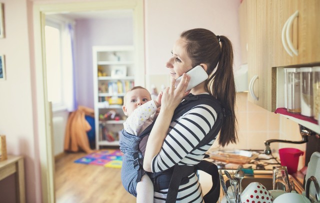 Czy można pracować przebywając na urlopie macierzyńskim? To pytanie zadaje sobie wiele mam.
