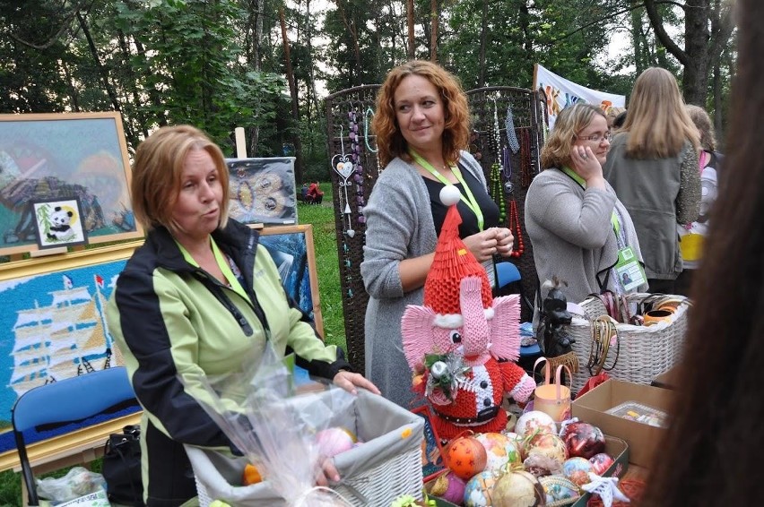 Przyjaciele i mieszkańcy Chełmka otworzyli serca i portfele dla chorego Wojtka