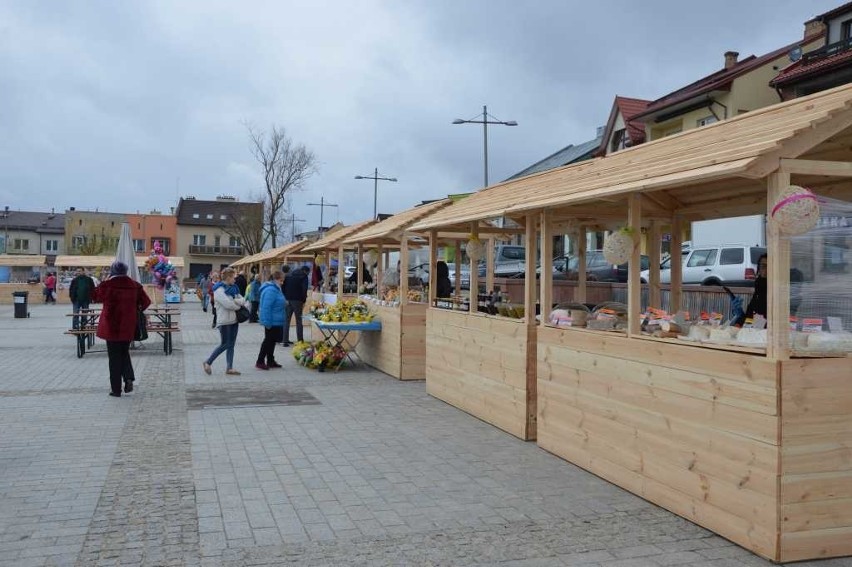 W piątek frekwencja na jarmarku była słabiutka.