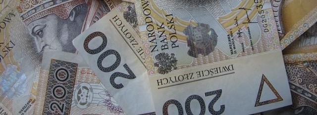 Słupska prokuratura zarzuca doradcy z Euro Banku kradzież oszczędności zmarłego klienta
