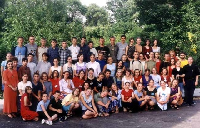Rodzinne zdjęcie uczestników oazy.