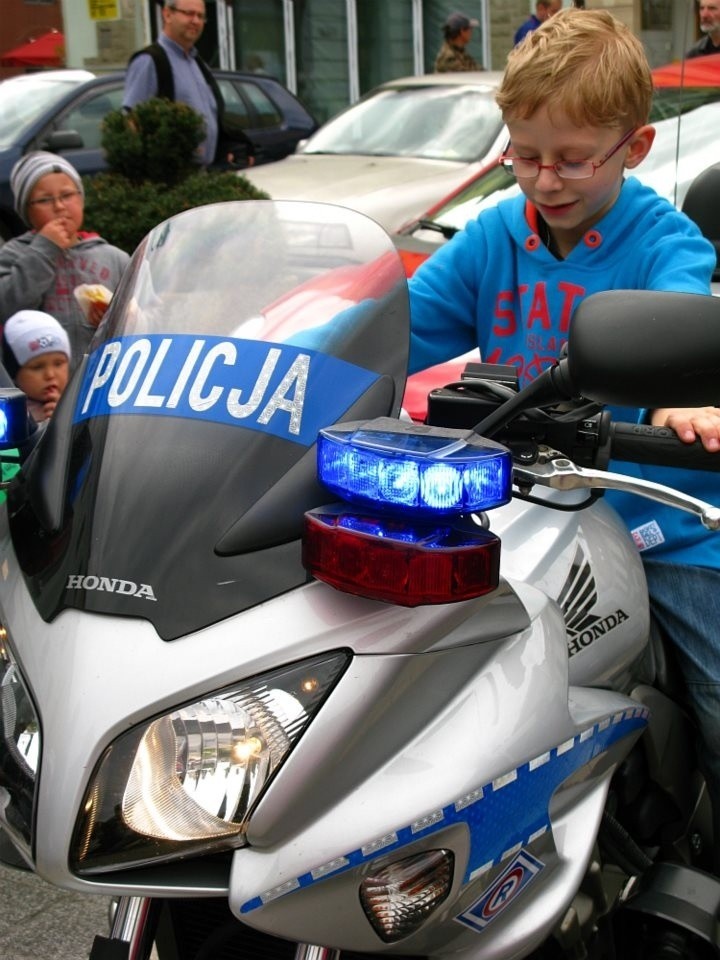 Pokazy z okazji Europejskiego Dnia Bezpieczeństwa Ruchu...