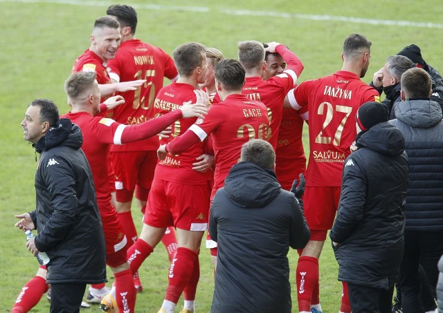 Odra - Widzew LIVE! Odrabiają zaległości z grudnia