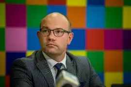 Marszałek szuka głównego specjalisty. Do swojego gabinetu. Ze znajomością etykiety