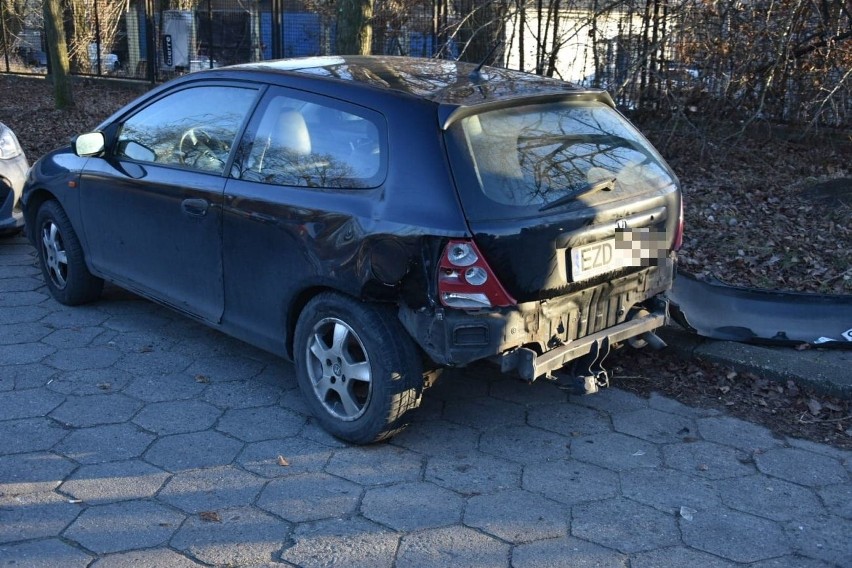Bardzo poważny wypadek na Tuwima w Łodzi! Auto przygniotło pieszego! ZDJĘCIA