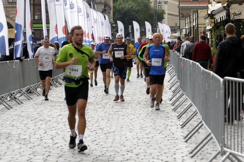 Maraton Wrocław - ZDJĘCIA - zawodnicy z numerami 1801 - 2000