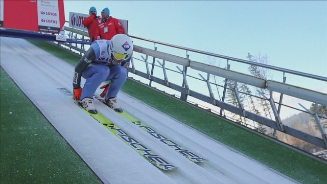 W drugim konkursie w Sapporo Kamil Stoch wyrównał rekord Skoczni na Okurayamie, lądując na 140 m i zajął drugie miejsce