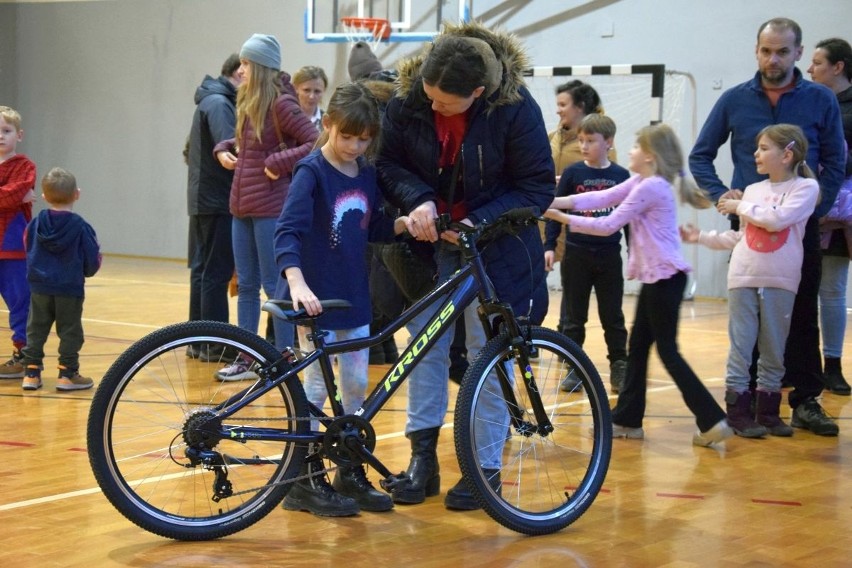 Dzieci z gminy Jedlnia-Letnisko dostaną w prezencie rowery. Były już przymiarki do jednośladów