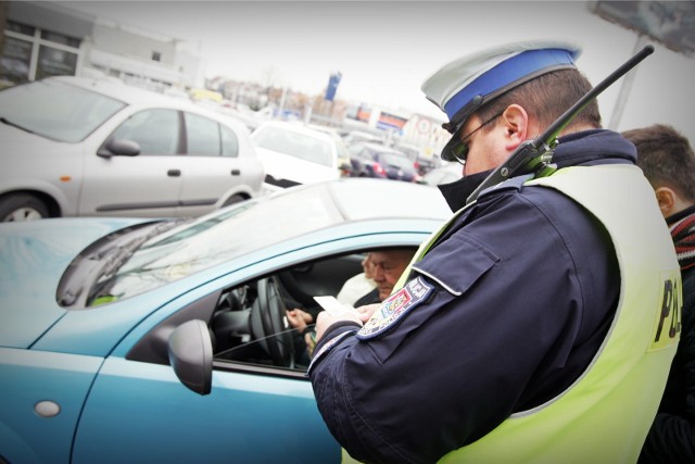 Z takim autem będziesz miał spore problemy przy kontroli! Jutro policja szykuje akcję na całą Polskę. Ostatnio posypały się kary!