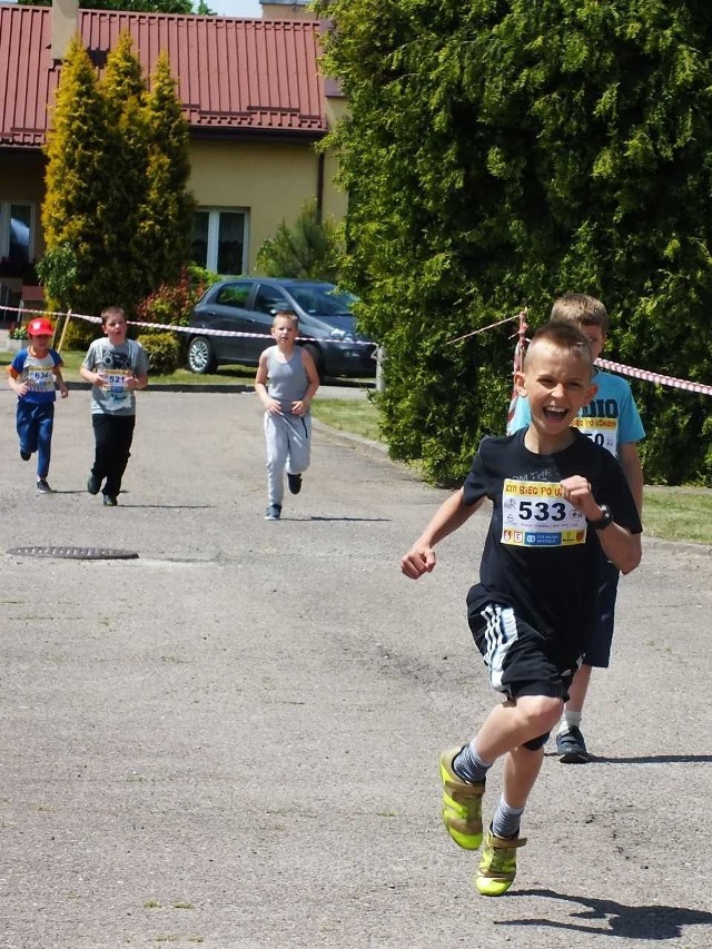 „Bieg po uśmiech” to impreza skierowana zarówno do dzieci i młodzieży, jak i dorosłych amatorów biegania