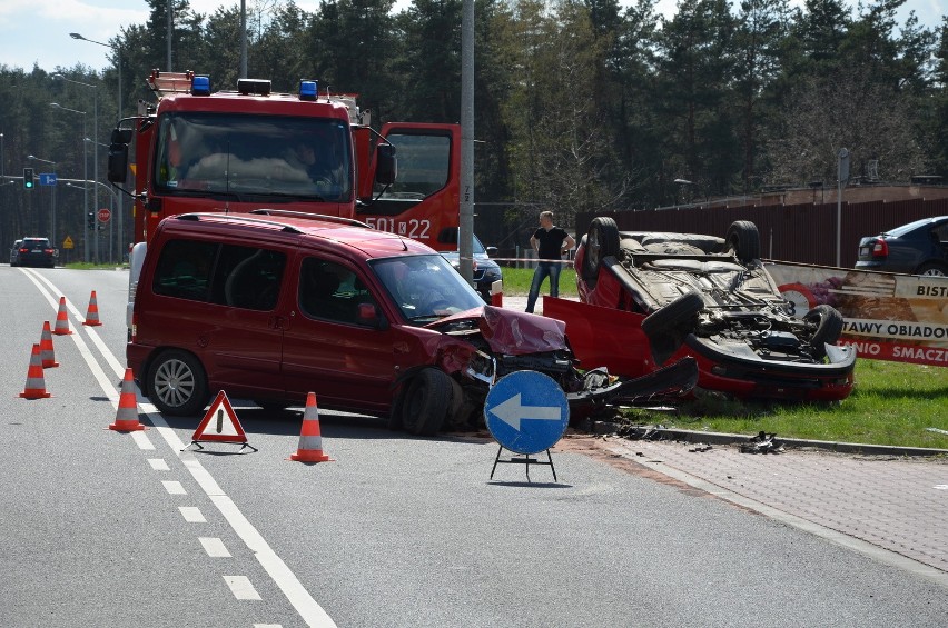 Wypadek w Olkuszu. Cztery osoby ranne