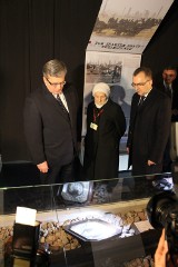 Prezydent Komorowski otworzył muzeum Tragedii Górnośląskiej. Na niby...