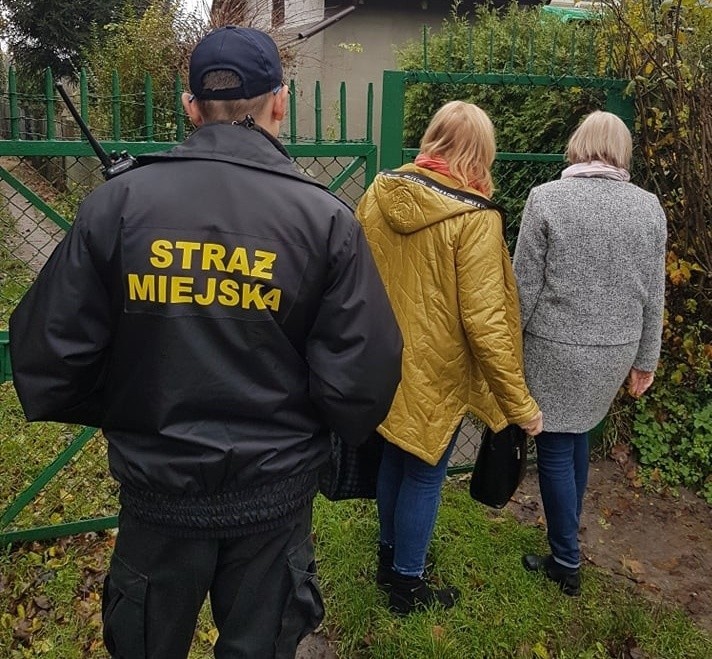 Przed zimą kontrole na działkach odbywają się kilka razy.