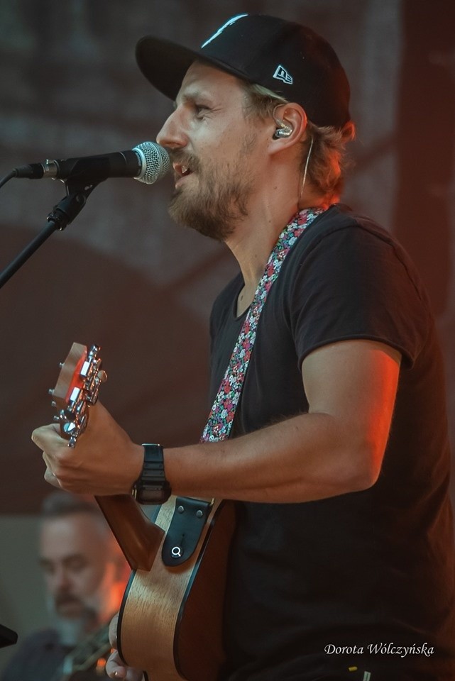 Paweł Domagała wystąpił na Zamku w Szydłowcu. Zagrał swoje największe hity