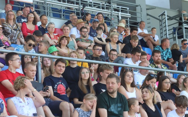 Mieszkańcy Radomia i nie tylko wspierali swoich faworytów podczas finału mistrzostw na stadionie przy Narutowicza. Zobacz zdjęcia na kolejnych slajdach.