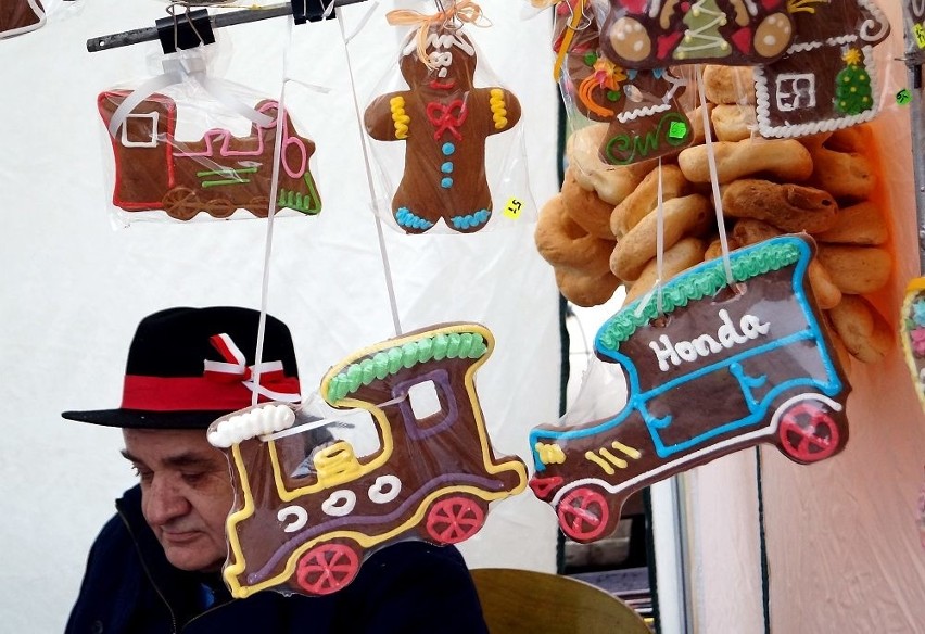 Kiermasz świąteczny na Rynku w Inowrocławiu [zdjęcia]