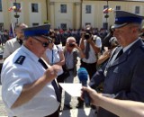 Święto policji: komendant z "U Pana Boga za..." dostał awans, pożegnanie ostatniego poloneza (wideo, zdjęcia)