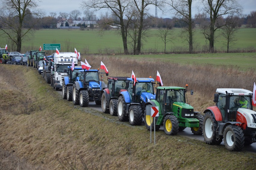 Protest rolników pod Nowy Dworem Gdańskim. Blokada trasy S7