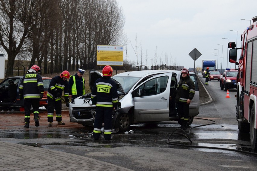 Tuż przed południem na skrzyżowaniu ulic Pileckiego i...