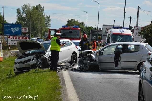 Trzy osoby zostały poszkodowane w wypadku, do którego doszło na ulicy Katowickiej w Tychach