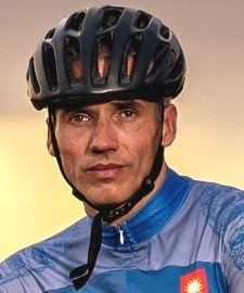 Buski kolarz Valerjan Romanovski pobił rekord Guinnessa w jeździe ciągłej.