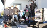 Starostwo Powiatowe w Radomiu odwiedziło Rodzinny Dom Dziecka w Lisowie. Przekazano prezenty