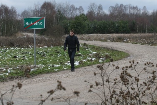 Wyjeżdżając z Bebelna i kierując się na Krzepin, kierowcy nie muszą martwić się o zawieszenie w swoich samochodach. Ostatnio dziurawa nawierzchnia łączącej obie miejscowości drogi została utwardzona tłuczniem i wyrównana.