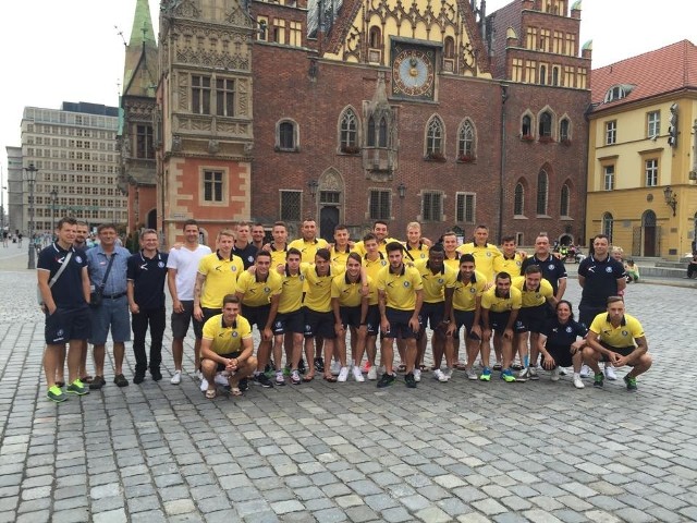 NK Celje przyjechało do Wrocławia autobusem już we wtorek. W czwartek Słoweńcy znaleźli w południe czas, by pospacerować po Rynku. Wieczorem trenowali na Stadionie Wrocław