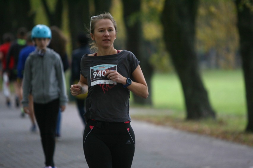 Pierwsza Dycha do Maratonu 2018. 1177 osób zameldowało się na mecie. Pierwsze miejsce zajął Piotr Stochmalski (ZDJĘCIA, WYNIKI)