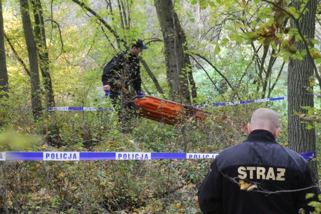 Zwłoki kobiety zostały zabezpieczone i przewiezione do Zakładu Medycyny Sądowej Akademii Medycznej w Bydgoszczy. 