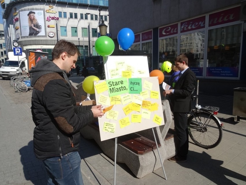 Demokratyczna bitwa o Stare Miasto. Trzy grupy walczą o radę osiedla