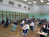 Egzamin ósmoklasisty 2022. Języki obce nie przysporzyły kłopotów uczniom ze Szkoły Podstawowej numer 10 w Starachowicach