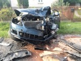 Wola Rzędzińska. Czołowe zderzenie samochodów na drodze pod Tarnowem. W wypadku ucierpiały dwie osoby [ZDJĘCIA]