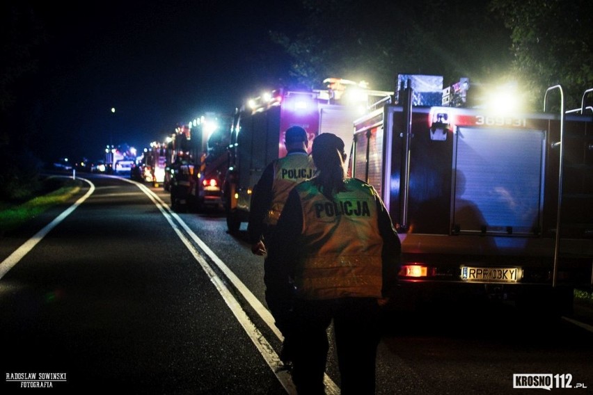 Podkarpacie. Tragiczny wypadek autobusu w Leszczawie Dolnej,...