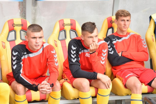 Krystian Miś (z prawej) jest nowym zawodnikiem Korony.