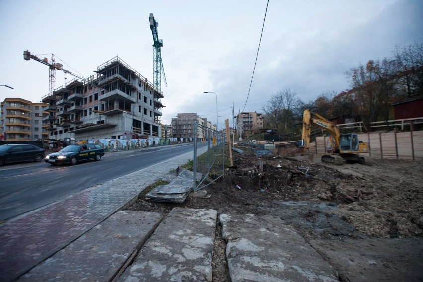 Przy ulicy Reduta zamiast parku będzie blok. Plan ochronny jest fikcją