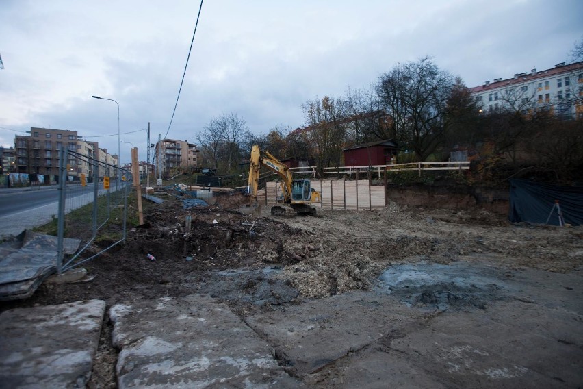 Przy ulicy Reduta zamiast parku będzie blok. Plan ochronny jest fikcją