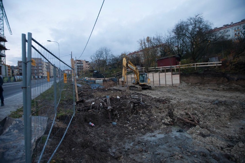 Przy ulicy Reduta zamiast parku będzie blok. Plan ochronny jest fikcją