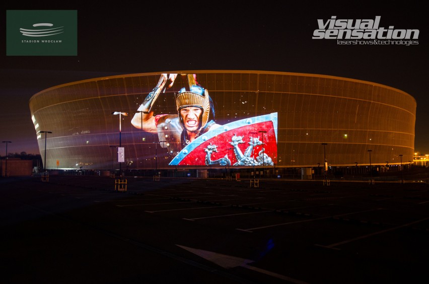 Filmy będą wyświetlane na elewacji stadionu