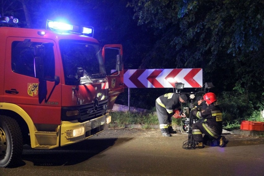 Wypadek w Ratowicach, BMW wpadło do Odry, 17.05.2015