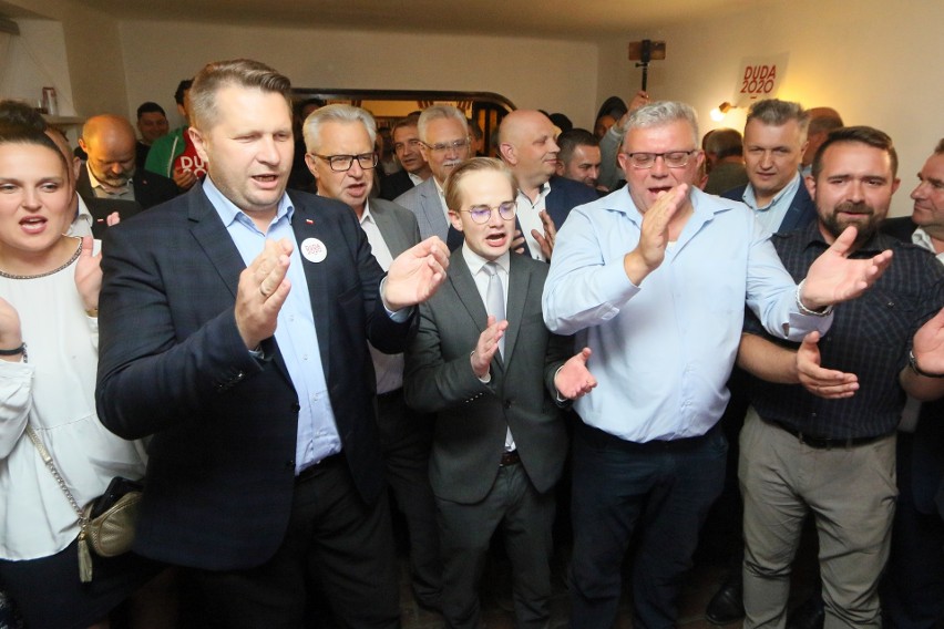Wybory 2020. Wieczór wyborczy lubelskich działaczy PiS. „Wynik ogromnie satysfakcjonujący”. Zobacz zdjęcia