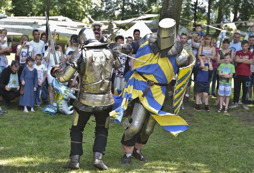 W niedzielę, 5 czerwca, piknik rycerski w Drzonowie ściągnął...