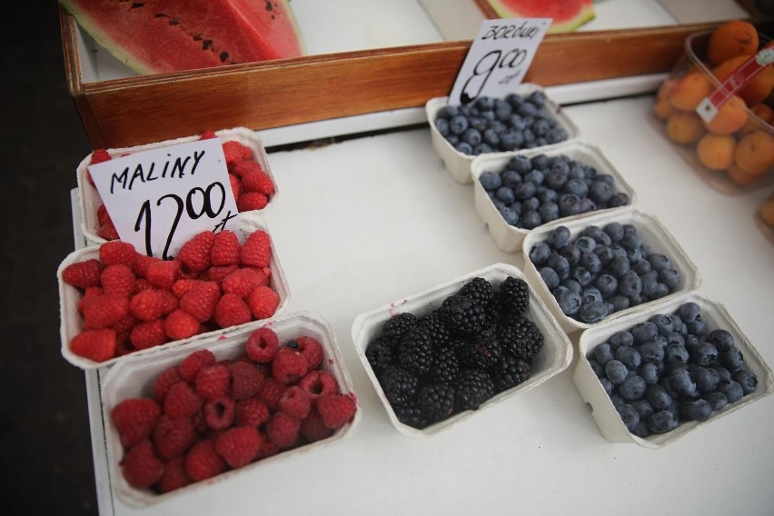 Owoce kosztują więcej niż przed rokiem, znacznie podrożały...