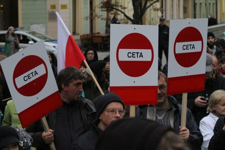 Protest na Rynku przeciwko TTIP i CETA
