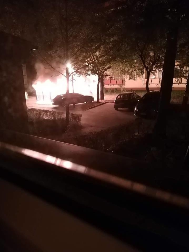 Pożary samochodów i śmietników w Radomiu. Tajemnicze podpalenia na osiedlu Michałów 
