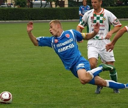 Piłkarze ostrołęckiej Narwi nieudanie rozpoczęli sezon.